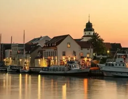 Lagunenstadt 公寓 *